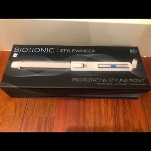 Bio-ionic style curler